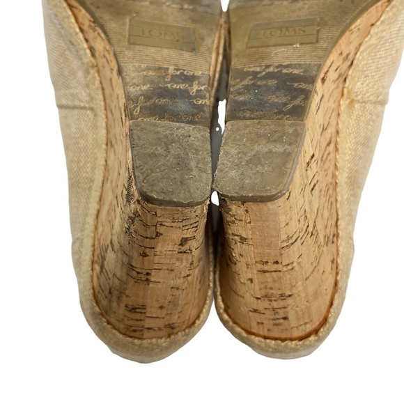TOMS Wedges Peep Toe Cork Canvas Burlap Espadrilles High Heels Shoes Beige sz 6 - Picture 16 of 16